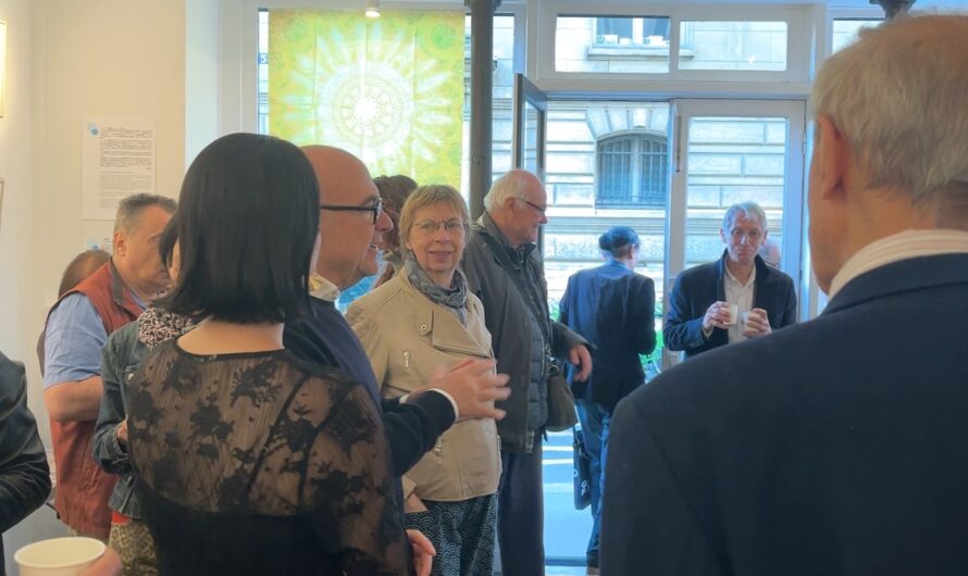 Vernissage « Esprit et Lumière » : Un Moment de Grâce Artistique